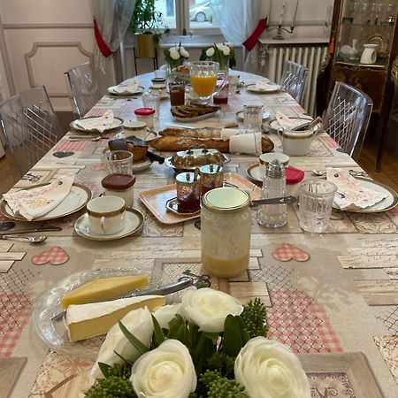Villa Dufresne Beynost Bagian luar foto