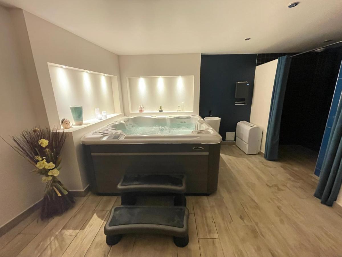 Villa Dufresne Beynost Bagian luar foto