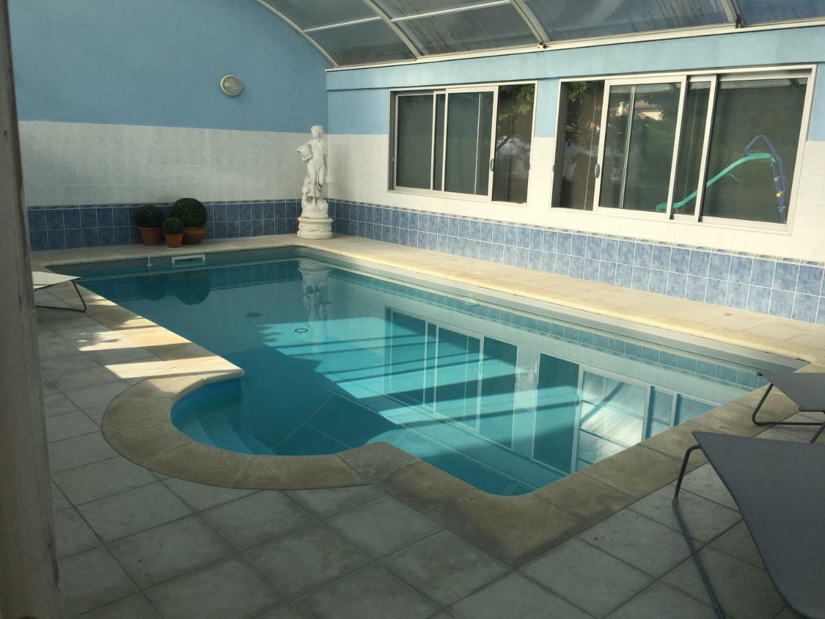 Villa Dufresne Beynost Bagian luar foto